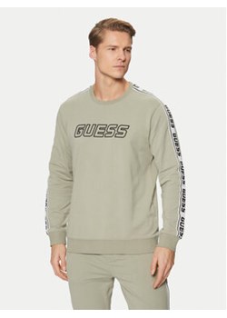 Guess Bluza Z4GQ24 K6ZS1 Zielony Regular Fit ze sklepu MODIVO w kategorii Bluzy męskie - zdjęcie 177433752