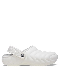 Klapki Crocs Classic Lined Overpuff Clog 210059 Biały ze sklepu eobuwie.pl w kategorii Klapki damskie - zdjęcie 177445134