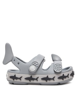 Sandały Crocs Crocband Cruiser Shark Sandal T 210031 Szary ze sklepu eobuwie.pl w kategorii Sandały dziecięce - zdjęcie 177445504