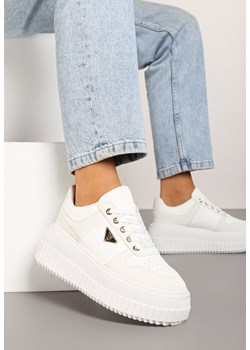 Białe Sznurowane Sneakersy Vices Tłoczonej Platformie Ozdobione Trójkątem Raviri ze sklepu renee.pl w kategorii Buty sportowe damskie - zdjęcie 177447421