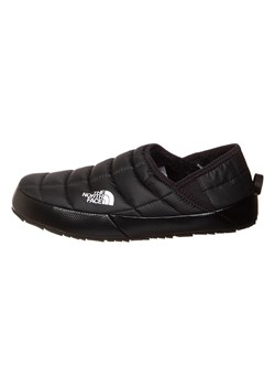 The North Face Kapcie &quot;Thermoball Traction&quot; w kolorze czarnym ze sklepu Limango Polska w kategorii Kapcie męskie - zdjęcie 177472650