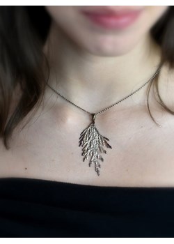 Wsiorek srebrny - Tuja ze sklepu Venus Galeria - Magiczny Ogród Biżuterii Srebrnej w kategorii Zawieszki - zdjęcie 177528784