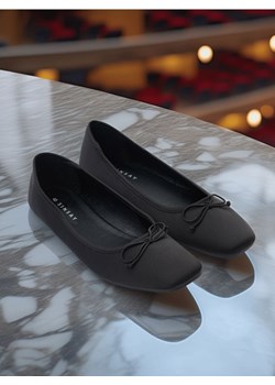 Sinsay - Baleriny - czarny ze sklepu Sinsay w kategorii Balerinki - zdjęcie 177568044