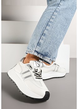 Białe Sznurowane Sneakersy Vices na Grubej Podeszwie z Metaliczną Wstawką Nelenia ze sklepu born2be.pl w kategorii Buty sportowe damskie - zdjęcie 177572620