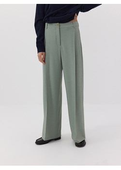 Reserved - Spodnie z szerokimi nogawkami - jasnozielony - id: 1485I-07M - marki Reserved - 177579214 Reserved - Spodnie z szerokimi nogawkami - jasnozielony ze sklepu Reserved w kategorii Spodnie damskie - zdjęcie 177579214