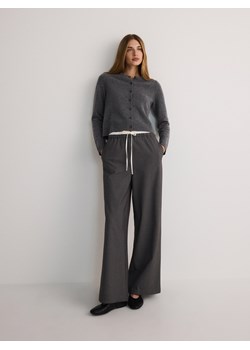 Reserved - Spodnie jogger - szary ze sklepu Reserved w kategorii Spodnie damskie - zdjęcie 177580203