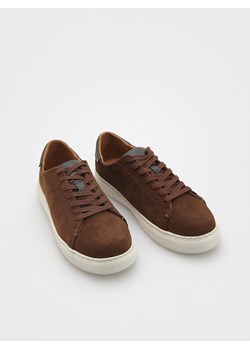 Reserved - Skórzane sneakersy - brązowy ze sklepu Reserved w kategorii Buty sportowe męskie - zdjęcie 177581160