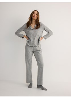 Reserved - Dwuczęściowa piżama ze świątecznym printem - szary ze sklepu Reserved w kategorii Piżamy damskie - zdjęcie 177581852