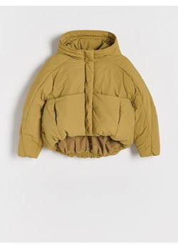 Reserved - Krótka kurtka z kapturem - warm olive ze sklepu Reserved w kategorii Kurtki dziewczęce - zdjęcie 177586180