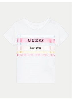 Guess T-Shirt A4YI03 K6YW4 Biały Regular Fit ze sklepu MODIVO w kategorii Bluzki dziewczęce - zdjęcie 177605212