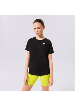 NIKE T-SHIRT W NSW CLUB ze sklepu Sizeer w kategorii Bluzki damskie - zdjęcie 177666401