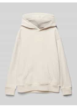 Bluza z kapturem i naszywką z logo model ‘HAKKAI’ ze sklepu Peek&Cloppenburg  w kategorii Bluzy chłopięce - zdjęcie 177812181