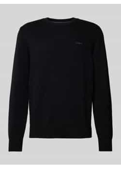 Sweter z dzianiny o kroju regular fit z czystej bawełny z wyhaftowanym logo ze sklepu Peek&Cloppenburg  w kategorii Swetry męskie - zdjęcie 177817484
