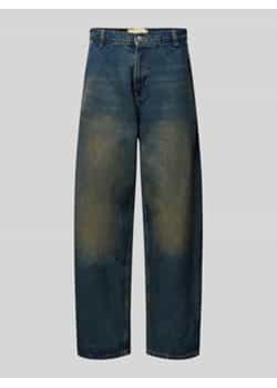 Jeansy o kroju baggy fit z naszywką z logo ze sklepu Peek&Cloppenburg  w kategorii Jeansy męskie - zdjęcie 177818200