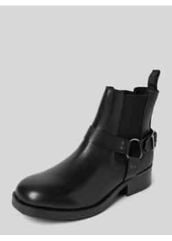 Buty ze skóry z detalem z logo model ‘ANTONN’ ze sklepu Peek&Cloppenburg  w kategorii Buty zimowe męskie - zdjęcie 177819373