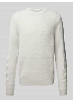 Sweter z dzianiny z fakturowanym wzorem model ‘HUGO’ ze sklepu Peek&Cloppenburg  w kategorii Swetry męskie - zdjęcie 177819513