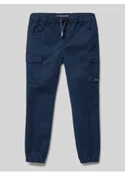Spodnie cargo o kroju regular fit z tunelem model ‘BEN’ ze sklepu Peek&Cloppenburg  w kategorii Spodnie chłopięce - zdjęcie 177828502