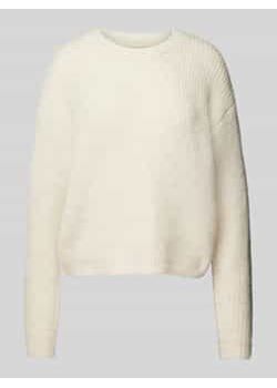 Sweter z dzianiny z okrągłym dekoltem model ‘KAIA’ ze sklepu Peek&Cloppenburg  w kategorii Swetry damskie - zdjęcie 177829401