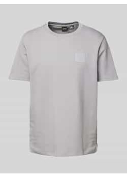 T-shirt z naszywką z logo model ‘DropNeedle’ ze sklepu Peek&Cloppenburg  w kategorii T-shirty męskie - zdjęcie 177840680