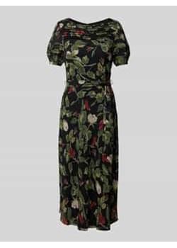 Sukienka midi z okrągłym dekoltem model ‘KISHRA’ ze sklepu Peek&Cloppenburg  w kategorii Sukienki - zdjęcie 177853814