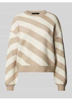 Sweter z dzianiny ze wzorem w ukośne paski model ‘LARA’ ze sklepu Peek&Cloppenburg  w kategorii Swetry damskie - zdjęcie 177854932