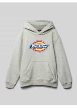 Bluza z kapturem i nadrukiem z logo model ‘YOUTH’ ze sklepu Peek&Cloppenburg  w kategorii Bluzy chłopięce - zdjęcie 177861664