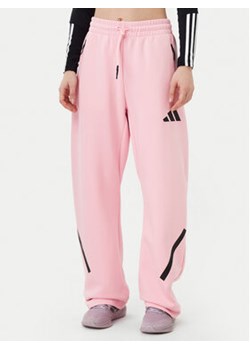 adidas Spodnie dresowe Z.N.E. Barrel JC5410 Różowy Loose Fit ze sklepu MODIVO w kategorii Spodnie damskie - zdjęcie 177879471