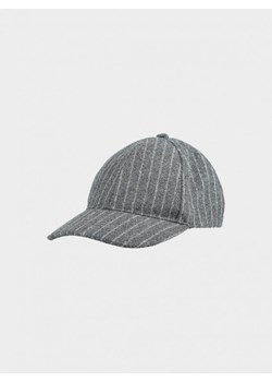 Czapka z daszkiem zimowa uniseks Outhorn OTHWAW24ACABU414 - szara ze sklepu Sportstylestory.com w kategorii Czapki z daszkiem damskie - zdjęcie 177895143