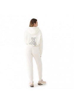 Damskie spodnie dresowe Guess Olympe Long Pants - beżowe ze sklepu Sportstylestory.com w kategorii Spodnie damskie - zdjęcie 177895734