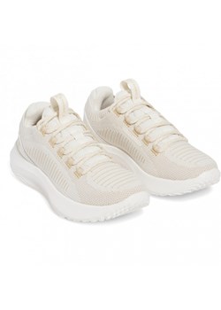 Damskie buty treningowe Under Armour UA W Dynamic 2 - beżowe ze sklepu Sportstylestory.com w kategorii Buty sportowe damskie - zdjęcie 177895813