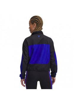Damska bluza treningowa Under Armour Project Rock Woven Top - niebieska ze sklepu Sportstylestory.com w kategorii Bluzy damskie - zdjęcie 177895883