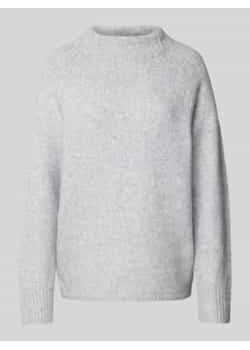 Sweter z dzianiny ze stójką ze sklepu Peek&Cloppenburg  w kategorii Swetry damskie - zdjęcie 177955013
