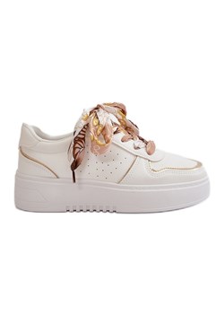 Sneakersy Damskie Na Platformie Z Ozdobnym Sznurowaniem Białe Mistra ze sklepu ButyModne.pl w kategorii Buty sportowe damskie - zdjęcie 177973762