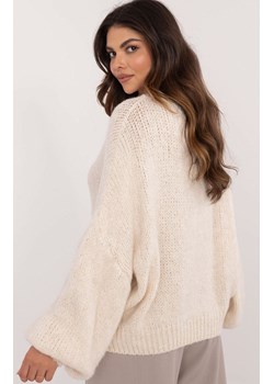Sweter damski oversize ecru TW-SW-BI-3565.69, Kolor ecru, Rozmiar uniwersalny, OCH BELLA ze sklepu Primodo w kategorii Swetry damskie - zdjęcie 178011434