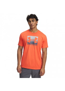Męski t-shirt z nadrukiem Under Armour UA M Boxed Sports Updated Ss - pomarańczowy ze sklepu Sportstylestory.com w kategorii T-shirty męskie - zdjęcie 178029780