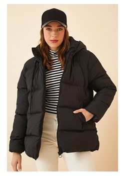 Happiness Istanbul Kurtka pikowana w kolorze czarnym ze sklepu Limango Polska w kategorii Kurtki damskie - zdjęcie 178037363