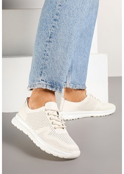Beżowe Buty Sportowe ze Skóry Naturalnej ze Skórzaną Wkładką i Perforacją Selili ze sklepu born2be.pl w kategorii Buty sportowe damskie - zdjęcie 178087603