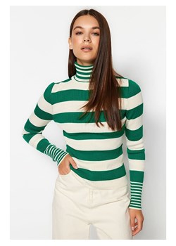 trendyol Golf w kolorze biało-zielonym ze sklepu Limango Polska w kategorii Swetry damskie - zdjęcie 178094430