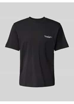 T-shirt z nadrukiem z logo model ‘BOSTON’ ze sklepu Peek&Cloppenburg  w kategorii T-shirty męskie - zdjęcie 178107920