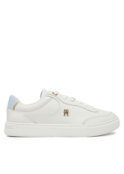 Sneakersy Tommy Hilfiger Essential Chic Court Sneaker FW0FW08322 Biały ze sklepu eobuwie.pl w kategorii Buty sportowe damskie - zdjęcie 178114030