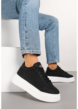 Czarne Sneakersy Vices na Platformie Ozdobione Napisem i Perforacją Nonaritha ze sklepu renee.pl w kategorii Buty sportowe damskie - zdjęcie 178115330