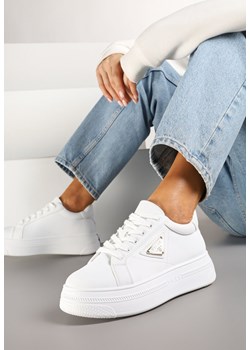 Białe Sneakersy Vices na Platformie z Ozdobną Aplikacją Aramiella ze sklepu born2be.pl w kategorii Buty sportowe damskie - zdjęcie 178120803