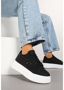 Czarne Sneakersy Vices na Grubej Podeszwie Zdobione Aplikacją Aranellis ze sklepu renee.pl w kategorii Buty sportowe damskie - zdjęcie 178120843