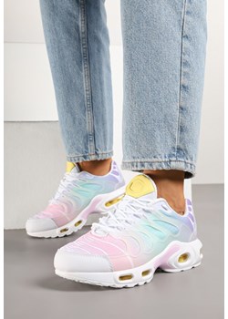 Biało-Różowe Buty Sportowe Sneakersy Ozdobione Tłoczeniem Zolzivia ze sklepu born2be.pl w kategorii Buty sportowe damskie - zdjęcie 178150502