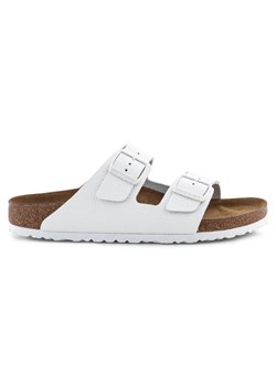 Klapki Birkenstock Arizona Bs W 1025061 białe ze sklepu ButyModne.pl w kategorii Klapki damskie - zdjęcie 178153064