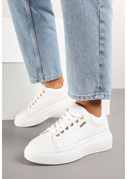 Białe Sneakersy na Grubej Podeszwie z Metalicznymi Zdobieniami Zarilna ze sklepu born2be.pl w kategorii Buty sportowe damskie - zdjęcie 178159440