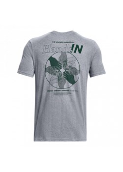 Męski t-shirt z nadrukiem Under Armour UA We All Play Our Part Short Sleeve - szary ze sklepu Sportstylestory.com w kategorii T-shirty męskie - zdjęcie 178169691