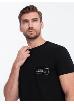 T-shirt męski bawełniany z nadrukiem na kieszonce - czarny V1 S1742 ze sklepu ombre w kategorii T-shirty męskie - zdjęcie 178180834