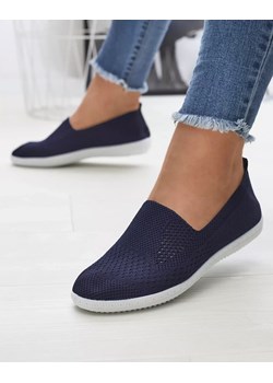 Royalfashion Granatowe damskie ażurowe tenisówki slip on Kamiosa ze sklepu royalfashion.pl w kategorii Trampki damskie - zdjęcie 178182661