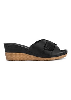 Klapki Go Soft ARC-2309-07 ze sklepu ccc.eu w kategorii Klapki damskie - zdjęcie 178184392